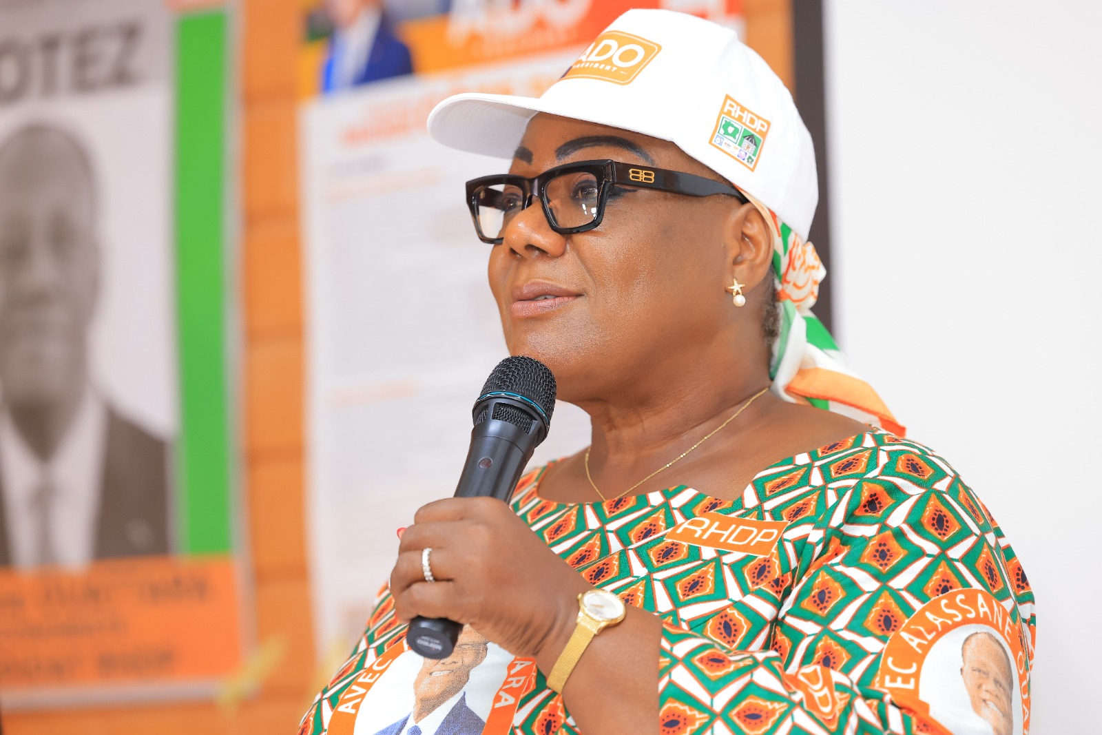 presidentielle-2025-anne-ouloto-a-san-pedro-aux-cotes-de-clement-nabo-aujourdhui-la-cote-divoire-est-un-pays-cinq-etoiles.jpeg