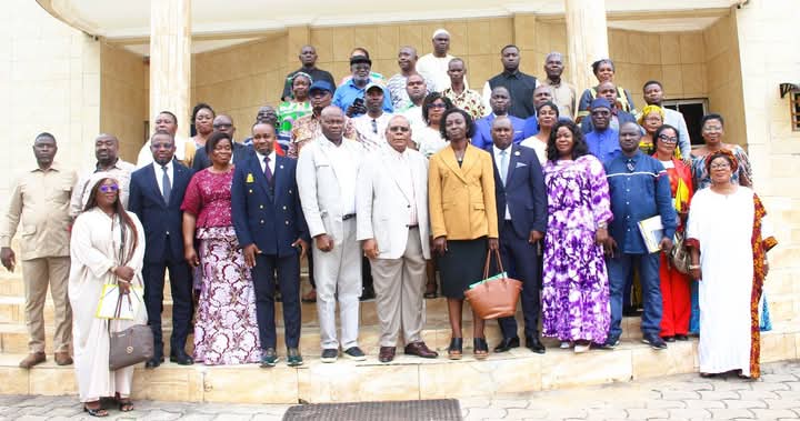 san-pedro-le-conseil-regional-valide-son-programme-triennal-2027-2029-a-plus-de-15-milliards-fcfa.jpg