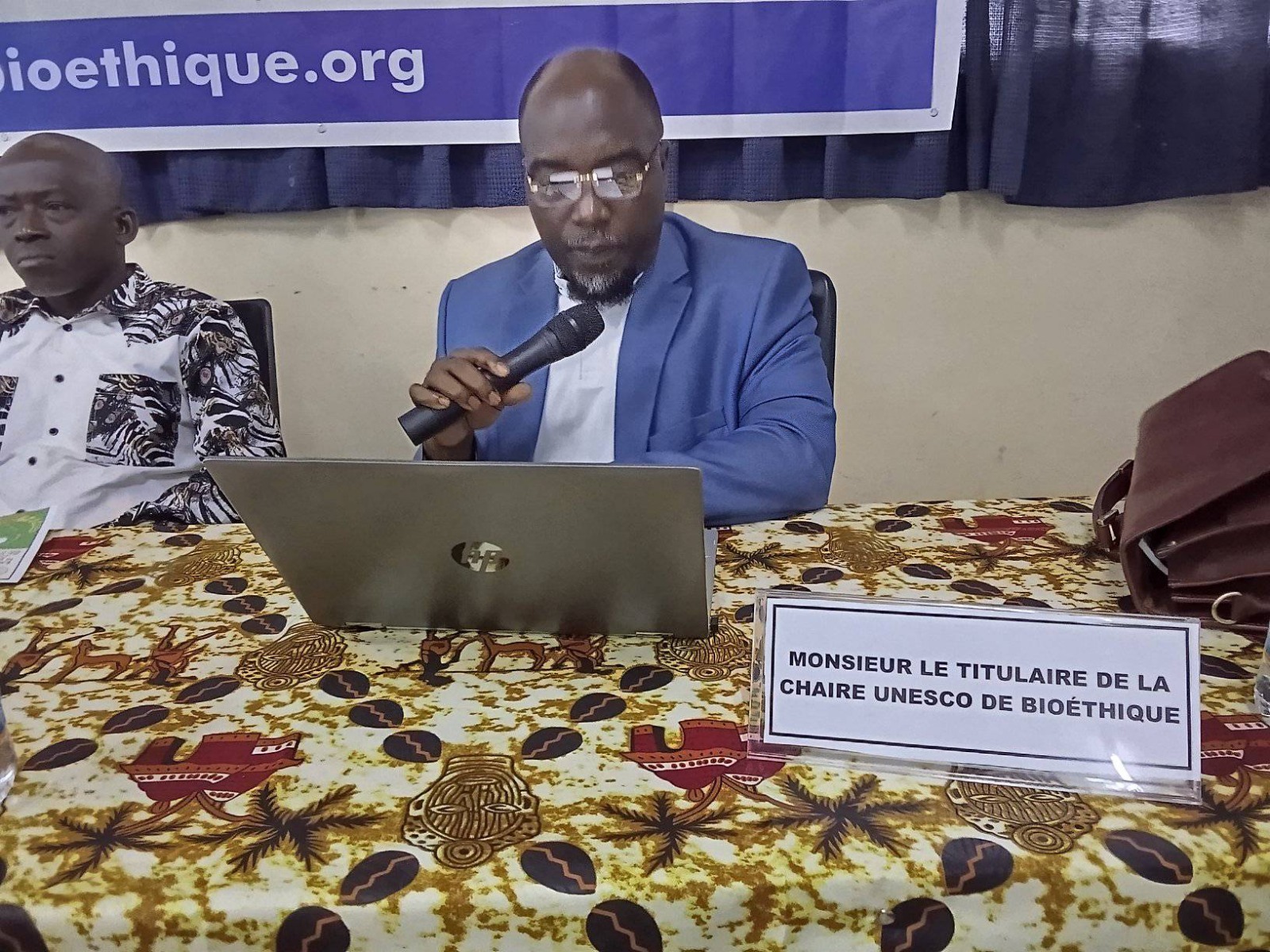 universite-de-bouake-chaire-unesco-de-bioethique-lancement-dun-concours-de-traduction-en-langues-africaines-sur-lethique-de-lia.jfif