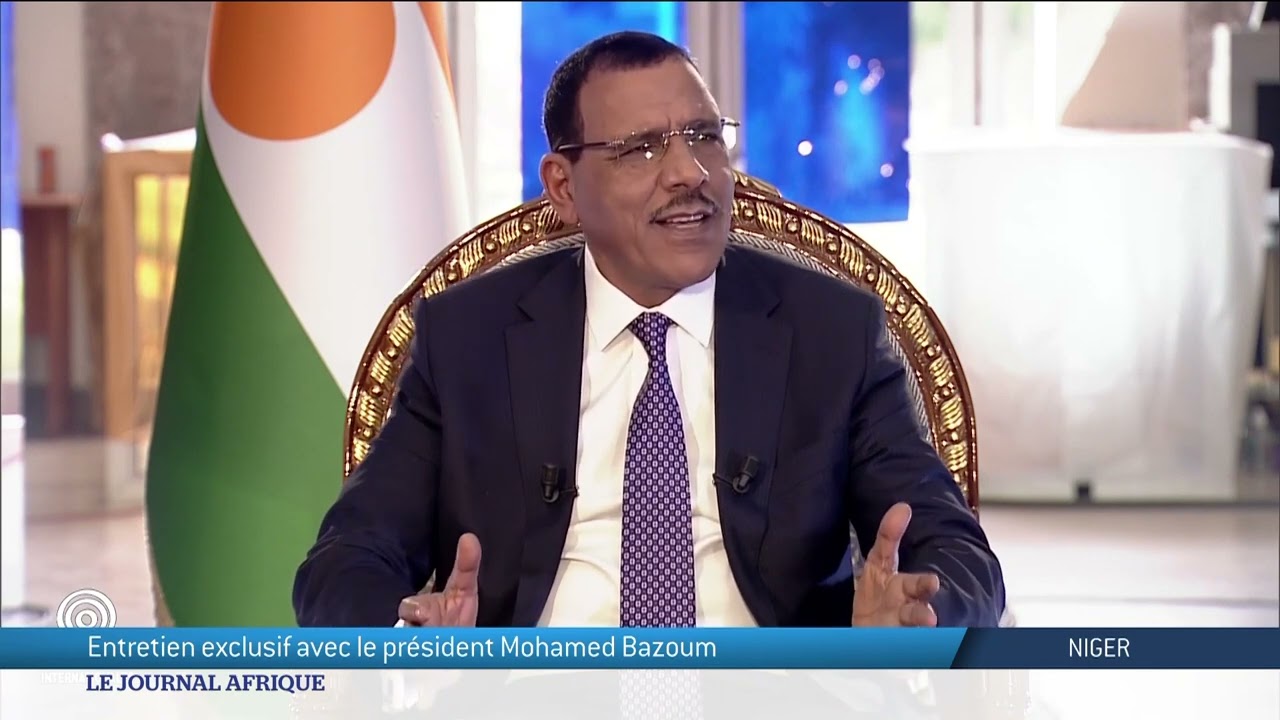 CEDEAO / Mohamed Bazoum s’attaque à Ouattara sur le troisième mandat : « Il tombera sous le coup des nouvelles dispositions »