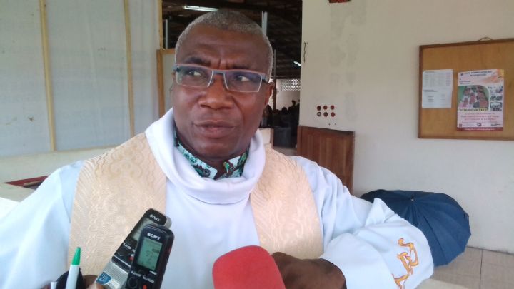 Côte d'Ivoire / Archidiocèse d'Abidjan : Révérend père Charles Koffi, nouveau curé de la mission de Gbagba Bingerville, installé