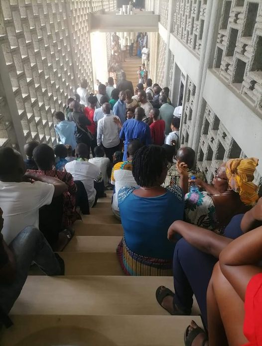Côte d’Ivoire /  « Au vu des textes, aucune marche n’est interdite en Côte d’Ivoire »,  dénonce l’avocat des 46 docteurs