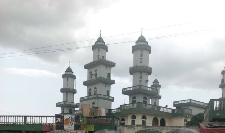 Côte d’Ivoire / Bouna : Un individu met le feu à la mosquée de Birou Walidéné et prend la fuite