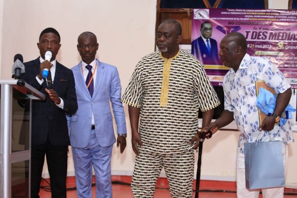 Côte d’Ivoire / Georges Benson, Barthelemy Inabo, Rash Nguessan, Awa Ehoura et Amos Beonaho distingués