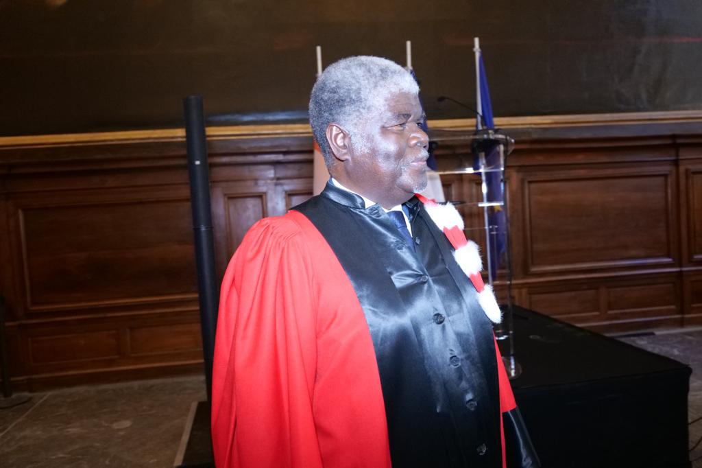 Côte d’Ivoire / Mambé fait docteur Honoris causa de l’Ecole de Commerce de Lyon