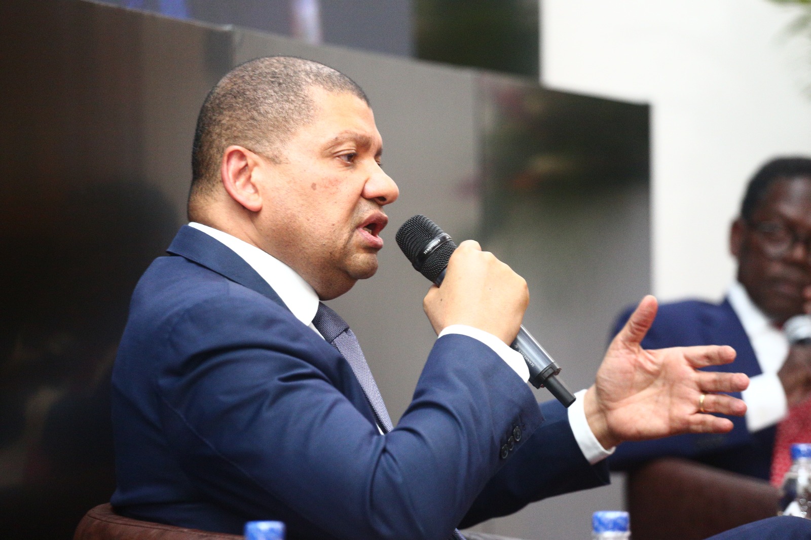Côte d’Ivoire-Présidentielle : Face au patronat, Jean Louis Billon, promet des « champions nationaux dans tous les domaines d’activité »