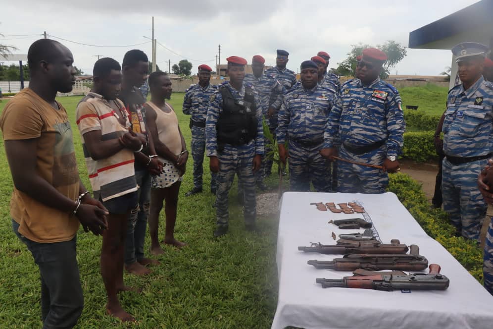 Côte d’Ivoire / Un dangereux gang démantelé : 4 coupeurs de route interpellés, des armes saisies