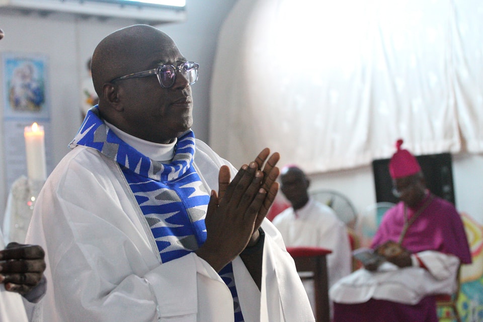 Jubilé d'argent sacerdotal : Le père Diané refuse une voiture de 50 millions de FCFA