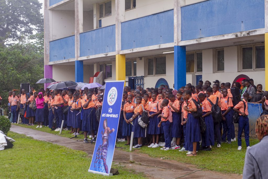 Lycée artistique de Cocody : Une étudiante accuse un enseignant de viol