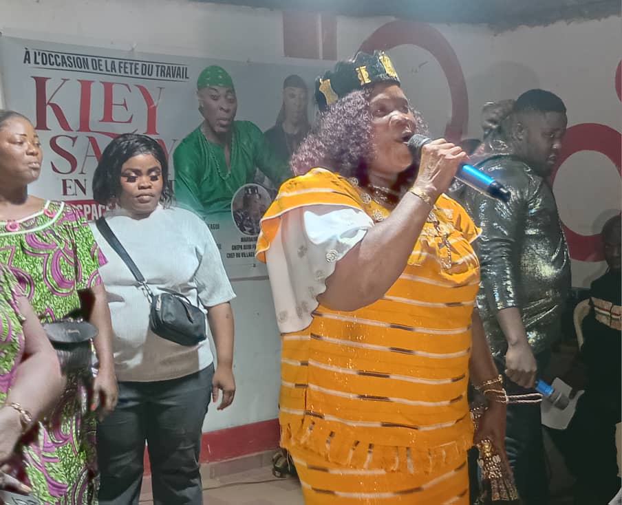 Méagui : Reine-mère Gnépa Djini Françoise prône la paix lors du concert de Kley Saley