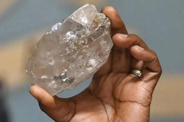 Mines : Le 2e plus gros diamant découvert au Botswana