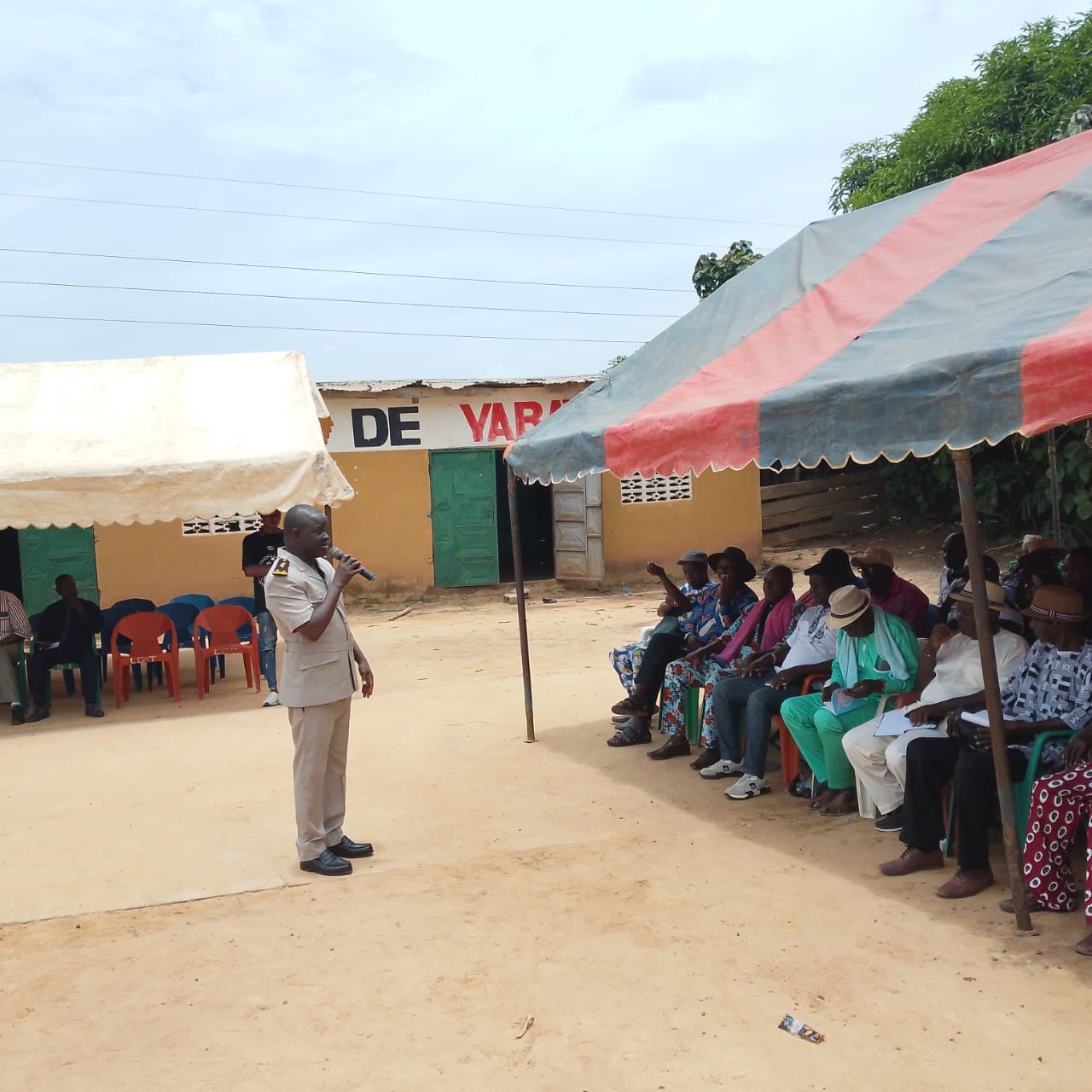 Région de la Nawa : Le sous-préfet de Soubré sensibilise propriétaires et exploitants des terres sur la sécurisation du foncier rural